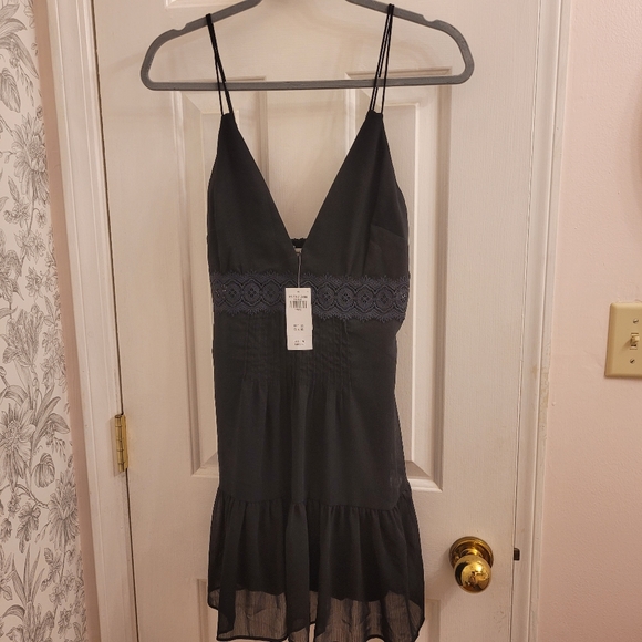 Abercrombie & Fitch Dresses & Skirts - NWT Abercrombie black short sundress